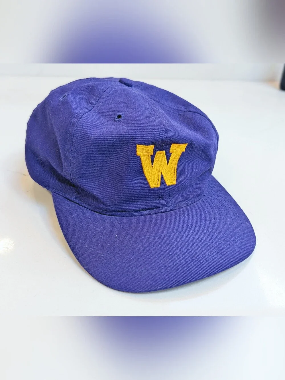 Vintage 90's University Of Washington - Division 1 Baseball Cap